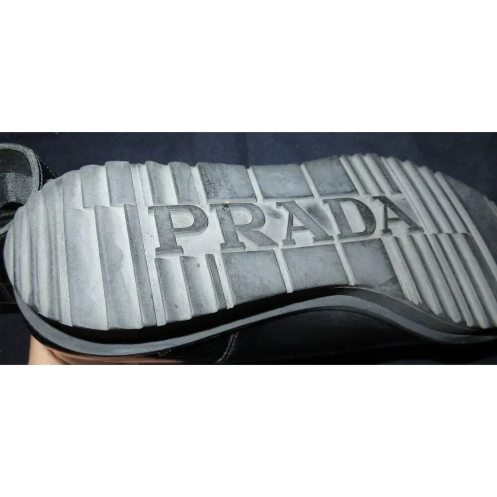 Prada B4L F0002 Black Brushed Spazzolato Italian Leather Chelsea Boot 9  2TE136 - Picture 6 of 8